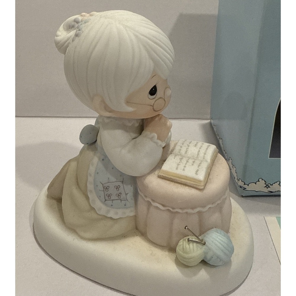 Precious Moments Grandma's Prayer PM-861 Special Edition For Members 1986